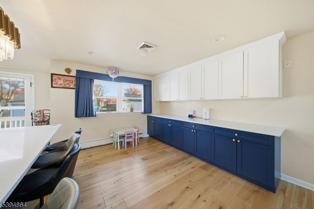 32 Hardwick Ct, Parsippany-troy Hills Twp., NJ 07054