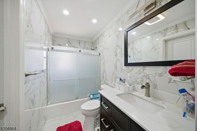 32 Hardwick Ct, Parsippany-troy Hills Twp., NJ 07054