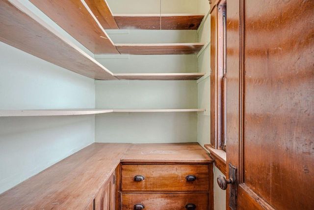 2180 N 51st STREET, Milwaukee, WI 53208