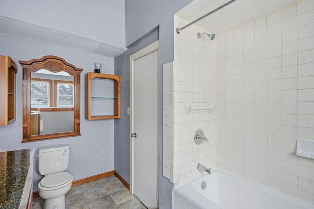 2180 N 51st STREET, Milwaukee, WI 53208