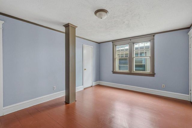 2180 N 51st STREET, Milwaukee, WI 53208