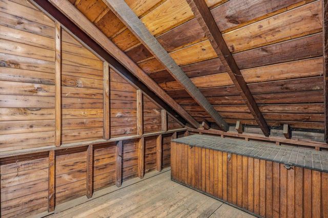 2180 N 51st STREET, Milwaukee, WI 53208