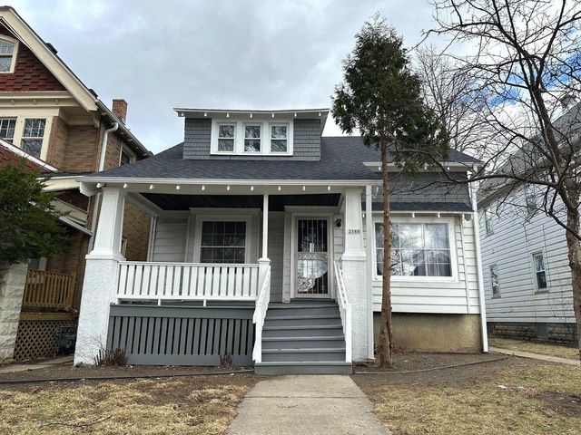 2180 N 51st STREET, Milwaukee, WI 53208