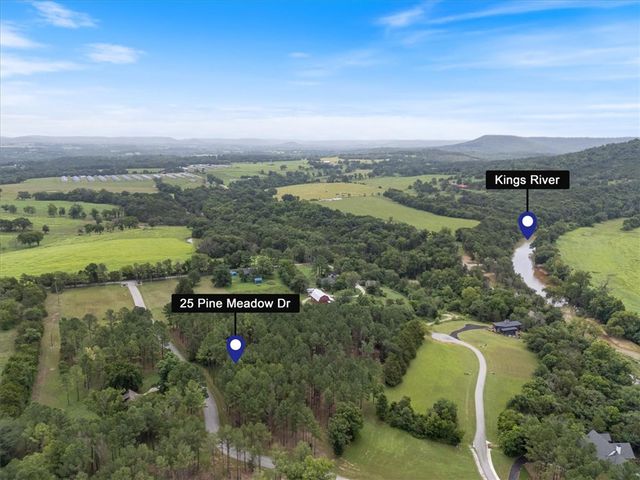 25 Pine Meadow Drive, Berryville, AR 72616