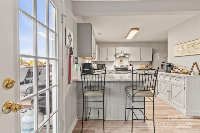 805 River Trail Road, Lowell, NC 28098