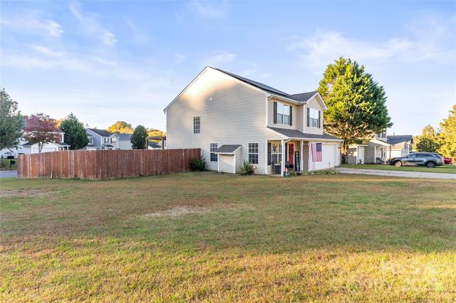 805 River Trail Road, Lowell, NC 28098