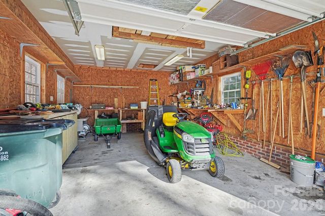 1644 Hunters Place Road, York, SC 29745