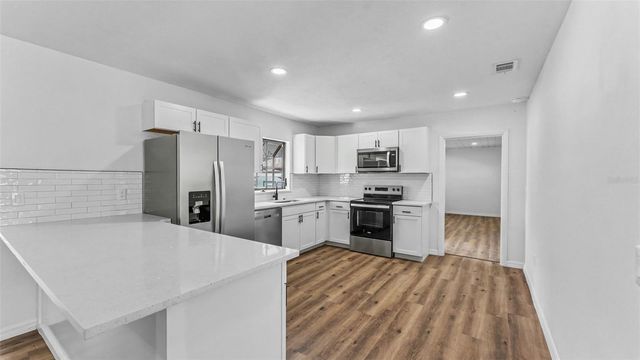 822 17TH TERRACE NE, Winter Haven, FL 33881