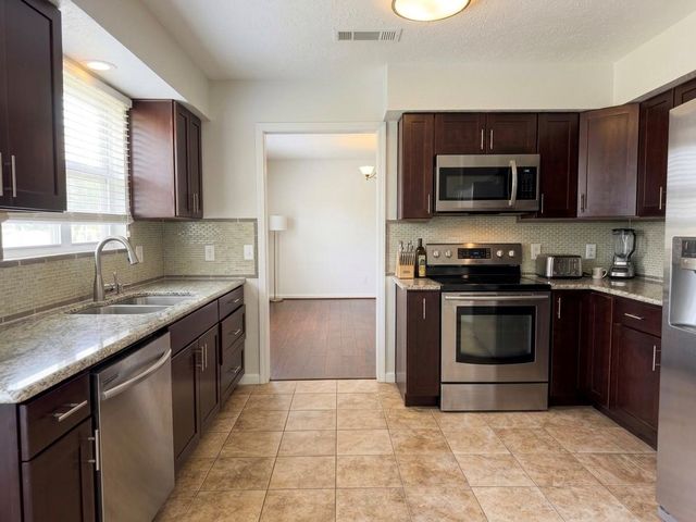 10916 Francoise Boulevard, Houston, TX 77042