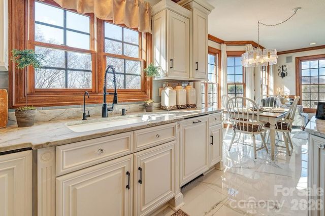 76 Bradford Vistas Drive, Fletcher, NC 28732