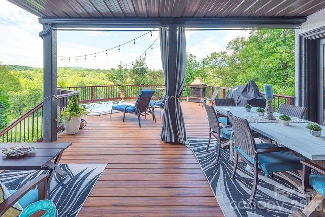 76 Bradford Vistas Drive, Fletcher, NC 28732