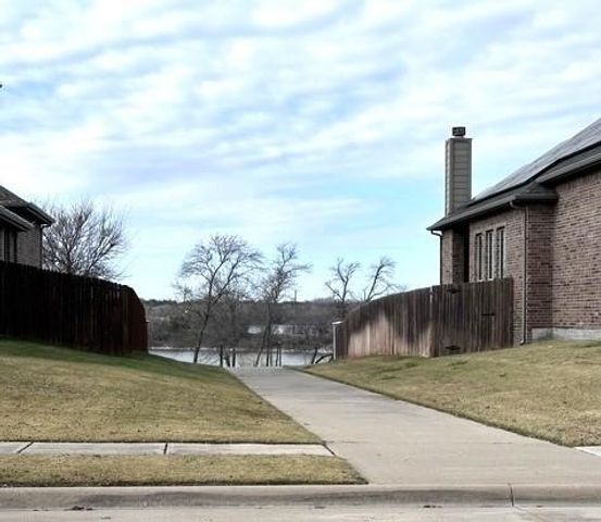 6800 Barolo Drive, Rowlett, TX 75088