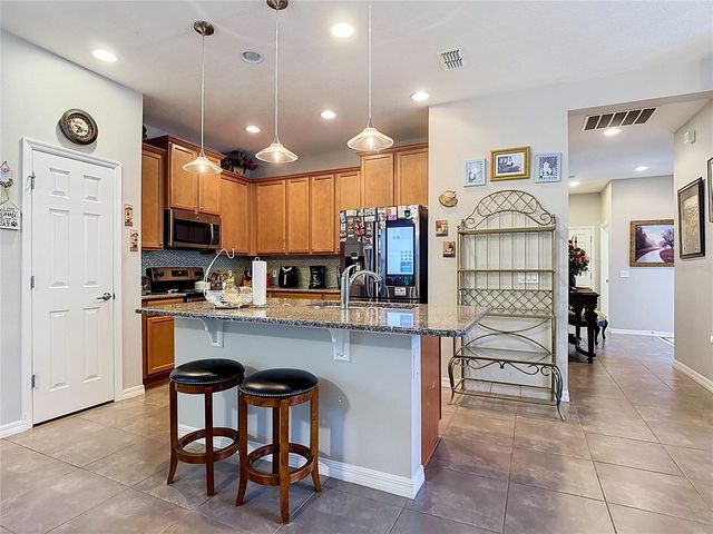 700 SHADY CANYON WAY, Poinciana, FL 34758