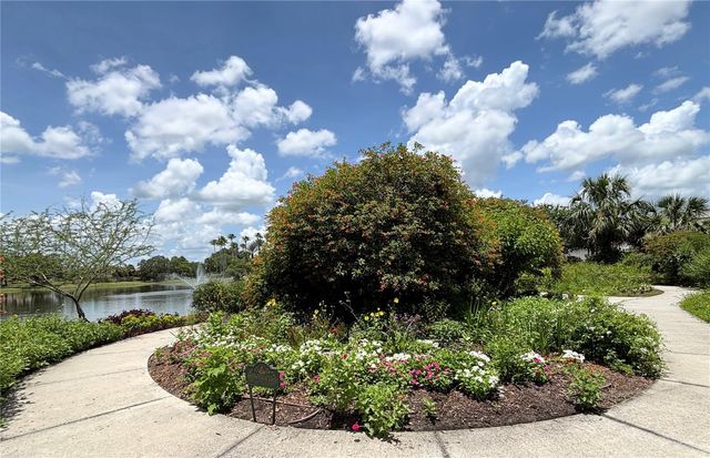 700 SHADY CANYON WAY, Poinciana, FL 34758