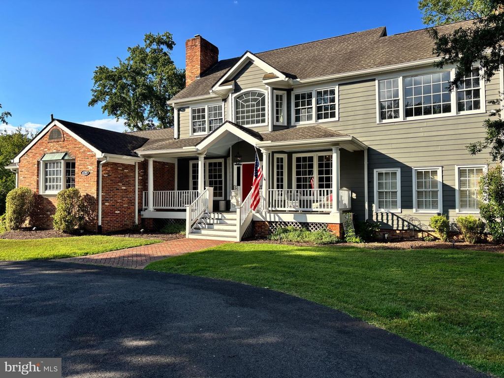 4106 FERRY LANDING RD, Alexandria, VA 22309