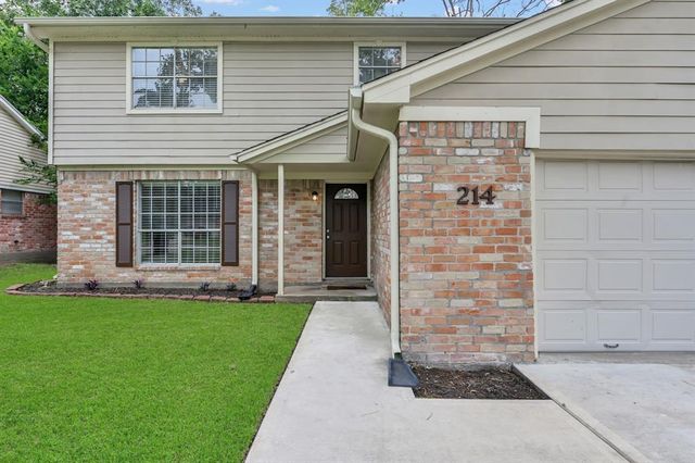 214 Oxford Drive, Conroe, TX 77303