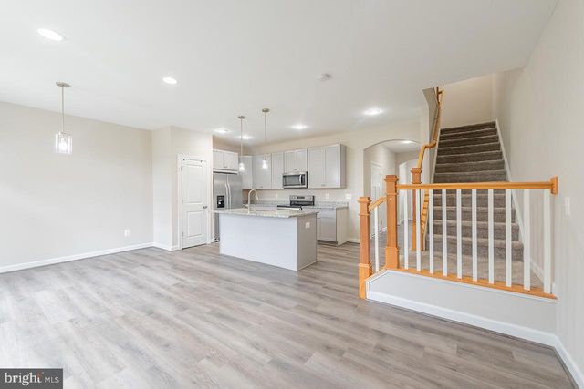 102 CORALYROSE CT, Winchester, VA 22602