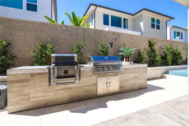 261 Huckleberry, Lake Forest, CA 92630