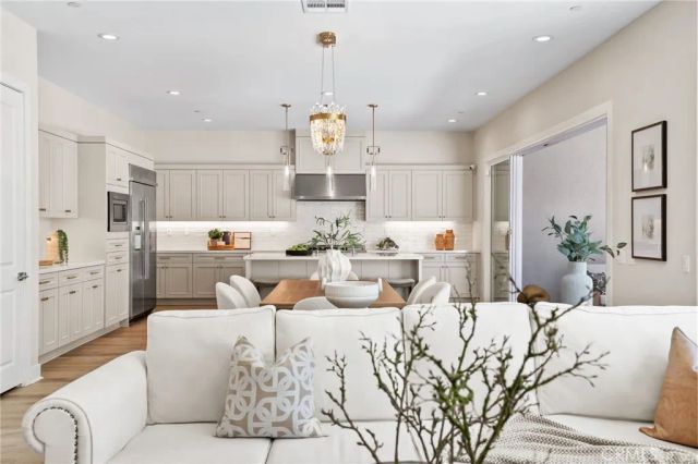 261 Huckleberry, Lake Forest, CA 92630