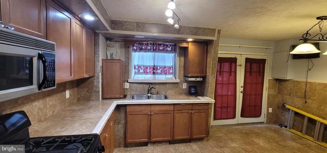 1431 N 12TH ST, Philadelphia, PA 19122