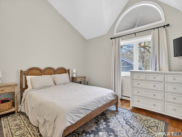 1691 Norwich New London Turnpike E5, Montville, CT 06382