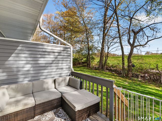 1691 Norwich New London Turnpike E5, Montville, CT 06382