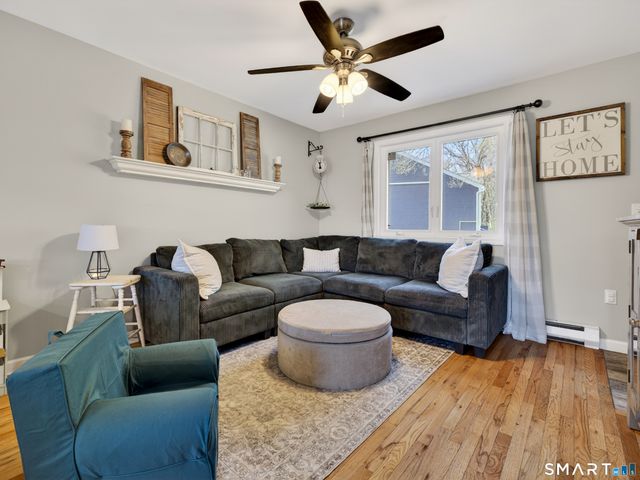 1691 Norwich New London Turnpike E5, Montville, CT 06382