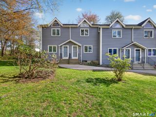 1691 Norwich New London Turnpike E5, Montville, CT 06382