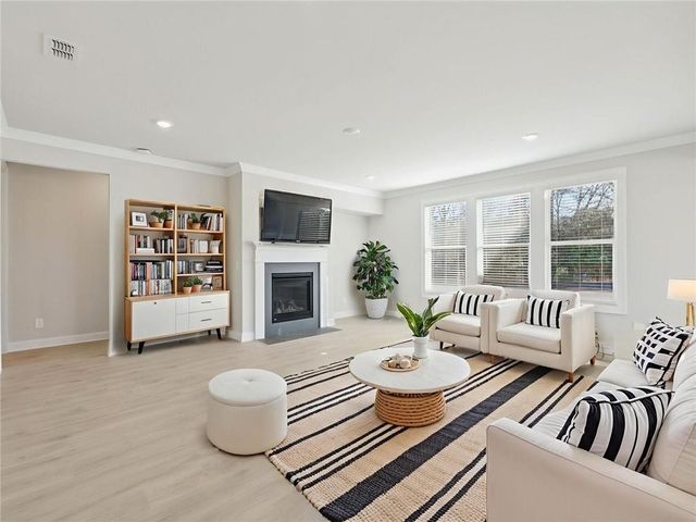 1291 Whitman Circle, Monroe, GA 30656