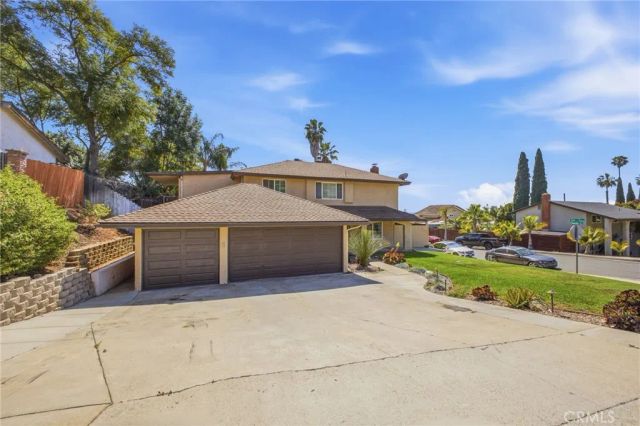 815 Sheridan, Escondido, CA 92026