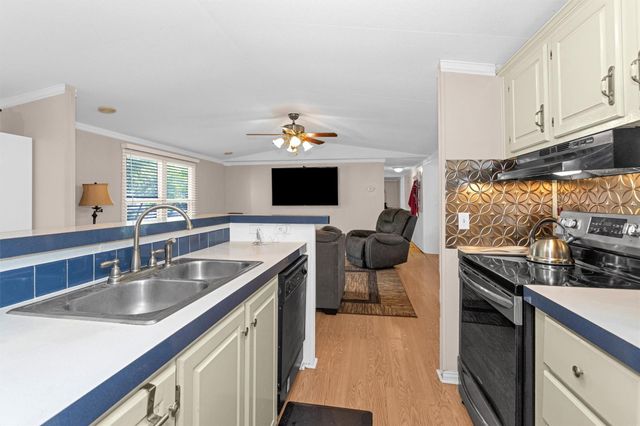 214 Rebecca Lane, Willis, TX 77378