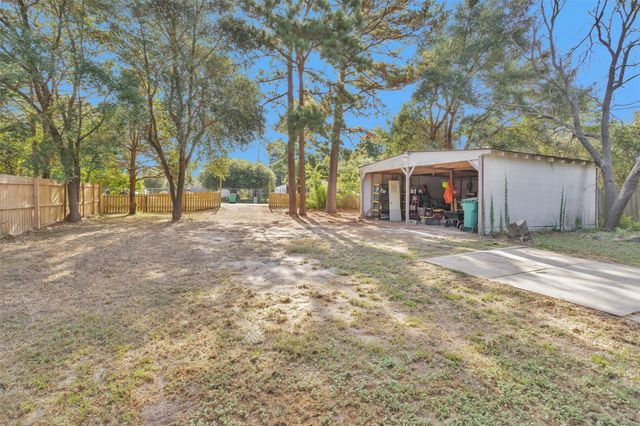 214 Rebecca Lane, Willis, TX 77378