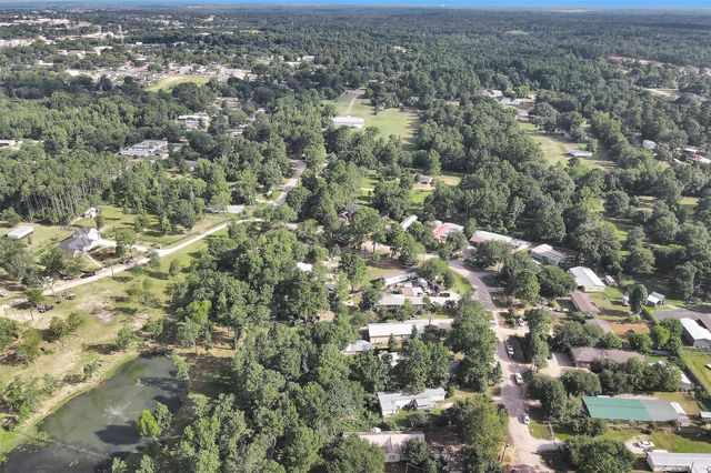 214 Rebecca Lane, Willis, TX 77378