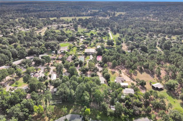 214 Rebecca Lane, Willis, TX 77378