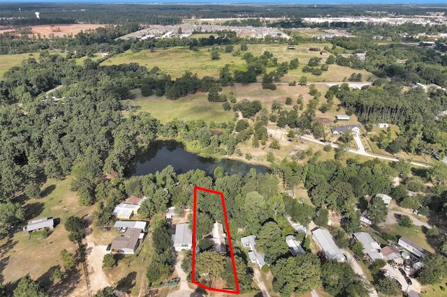 214 Rebecca Lane, Willis, TX 77378