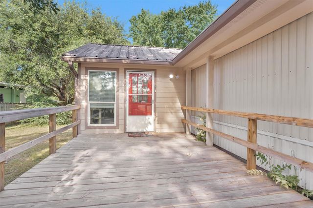 214 Rebecca Lane, Willis, TX 77378