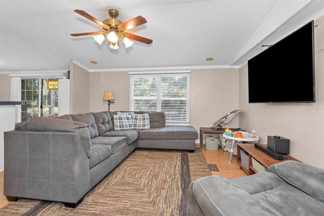 214 Rebecca Lane, Willis, TX 77378