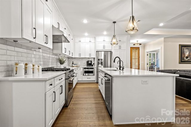 4255 Crepe Ridge Drive, Denver, NC 28037