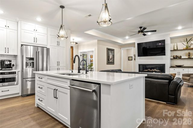 4255 Crepe Ridge Drive, Denver, NC 28037