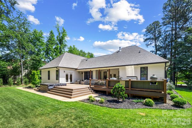 4255 Crepe Ridge Drive, Denver, NC 28037