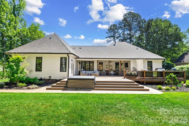 4255 Crepe Ridge Drive, Denver, NC 28037