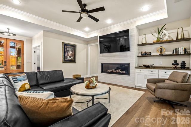 4255 Crepe Ridge Drive, Denver, NC 28037