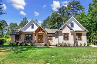 4255 Crepe Ridge Drive, Denver, NC 28037