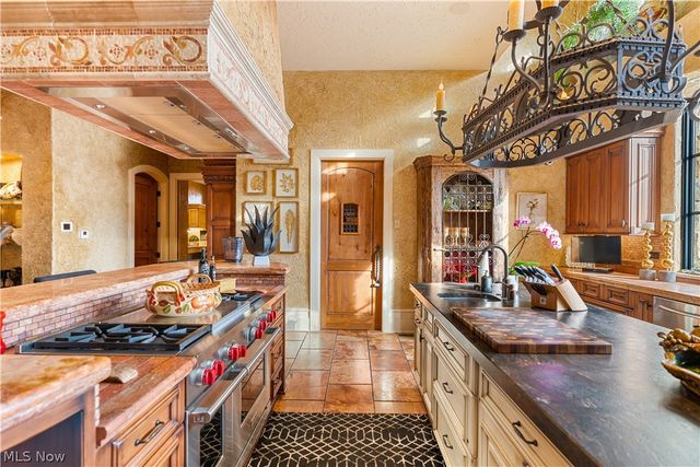 4809 Lantern Hill Circle NW, Canton, OH 44718