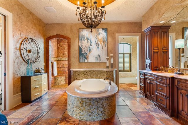 4809 Lantern Hill Circle NW, Canton, OH 44718