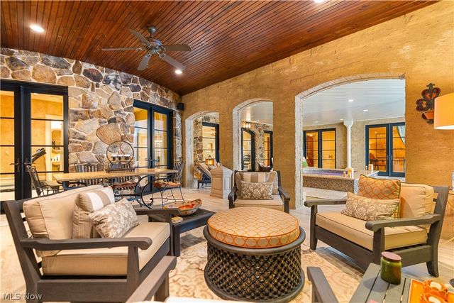 4809 Lantern Hill Circle NW, Canton, OH 44718