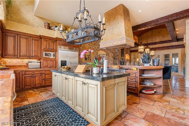 4809 Lantern Hill Circle NW, Canton, OH 44718