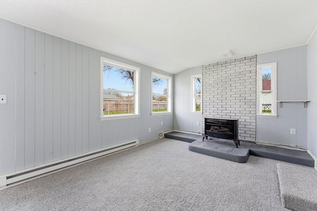 178 Penrose St, Springfield, MA 01109
