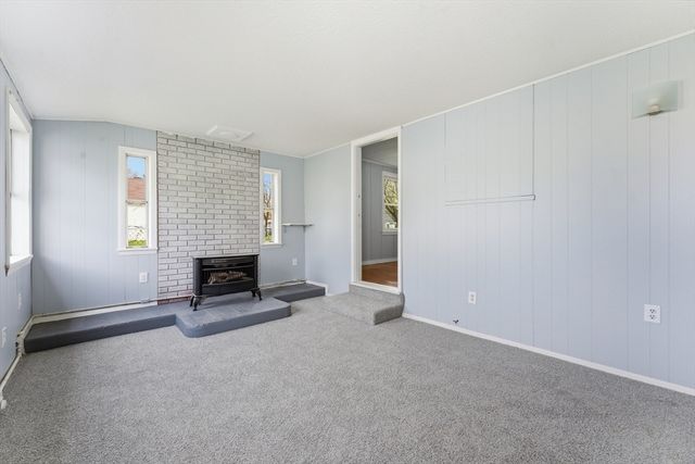 178 Penrose St, Springfield, MA 01109