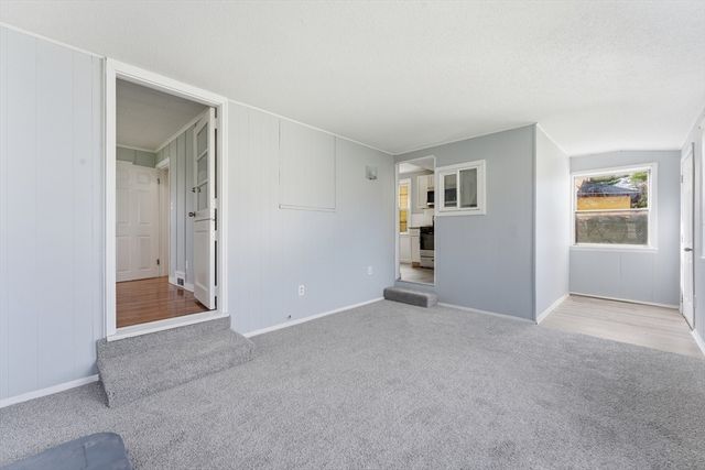 178 Penrose St, Springfield, MA 01109
